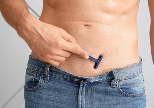 How should men groom their pubes?